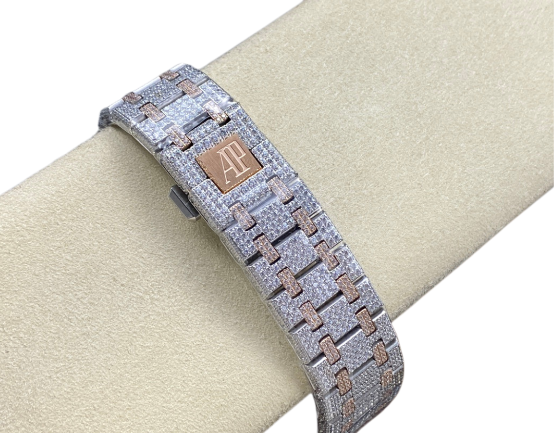 Royal Oak 15400 – Fully Iced Out (Peach & Silver Diamond Finish)