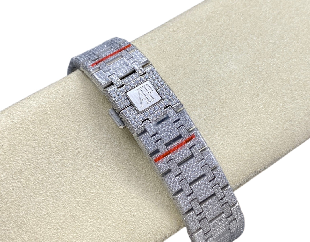 Royal Oak 15400 – Fully Iced Out (Silver & Emerald Green Finish)